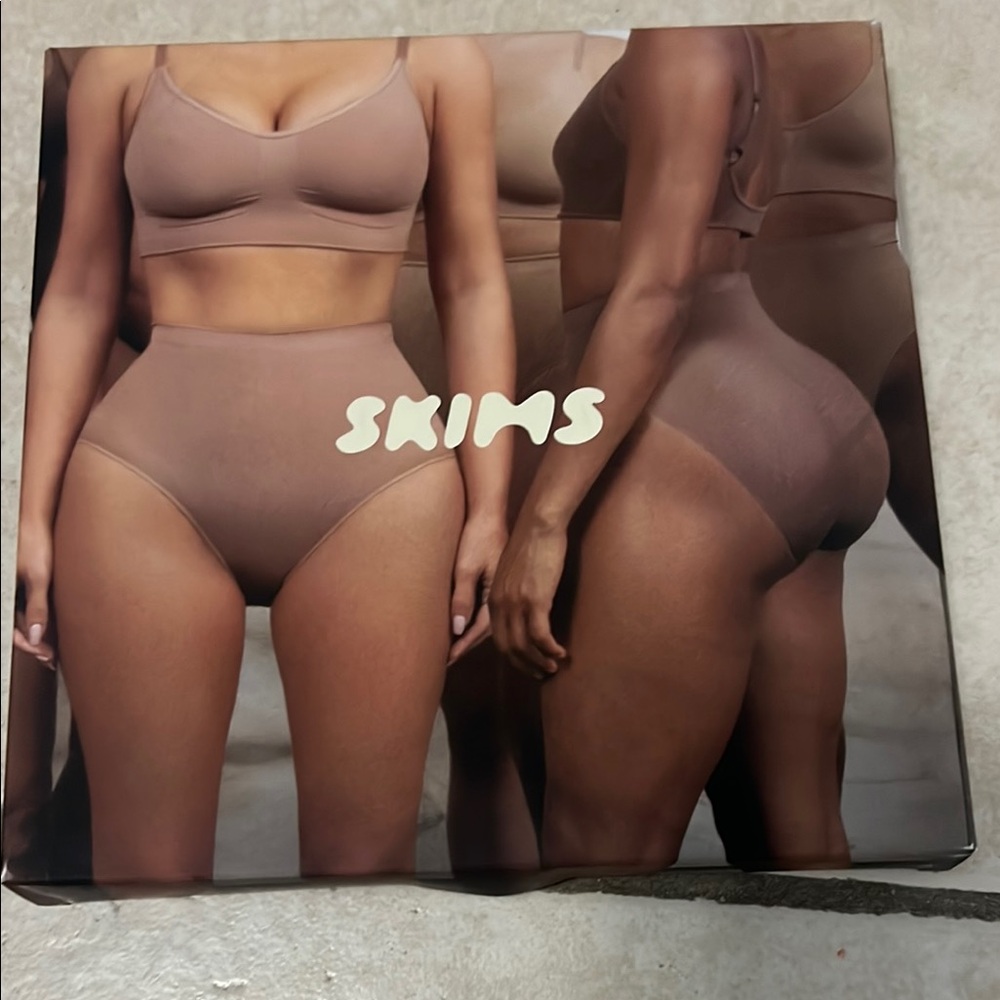 SKIMS Women's Panties - Nude